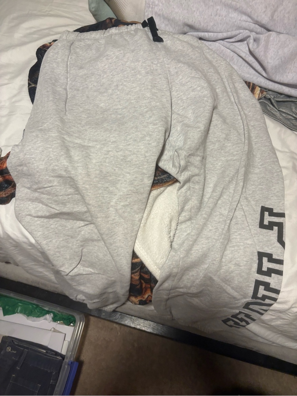 PINK Victoria's Secret Light Gray Fleece Sweatpants